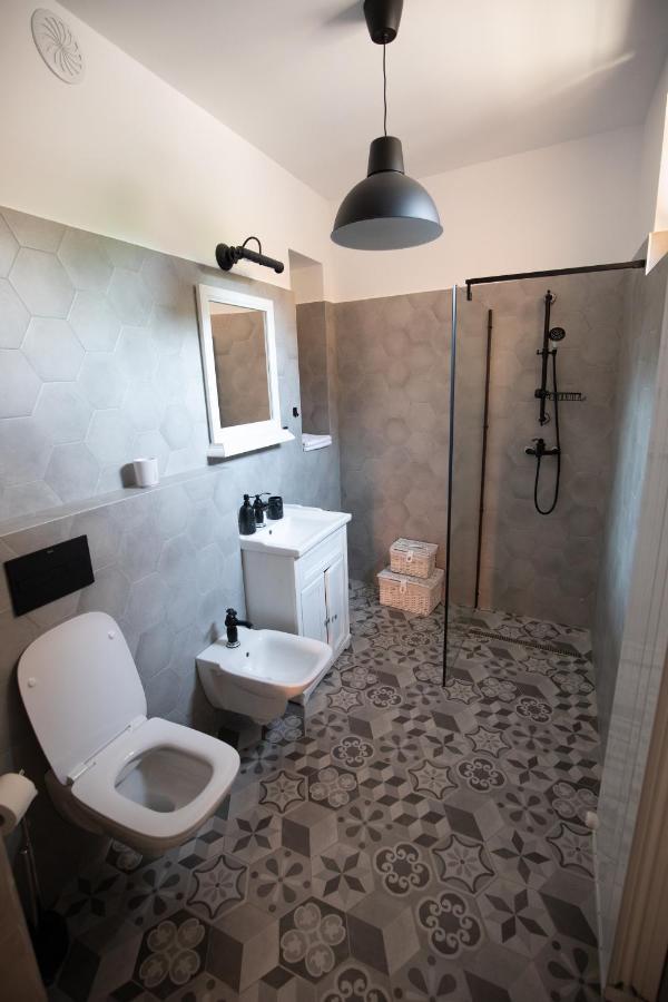 Manzur Apartment